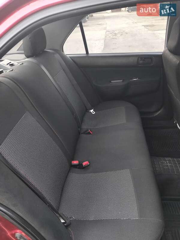 Седан Mitsubishi Lancer 2006 в Николаеве