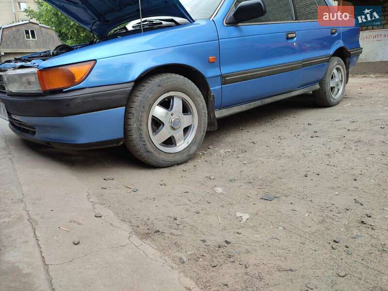 Седан Mitsubishi Lancer 1991 в Кодимі