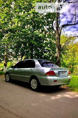 Седан Mitsubishi Lancer 2005 в Южному