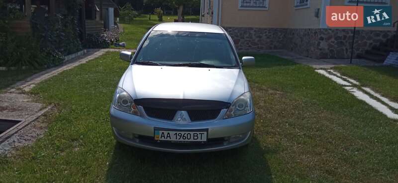 Седан Mitsubishi Lancer 2006 в Киеве