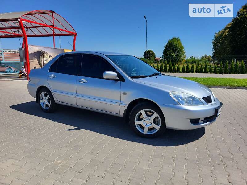 Седан Mitsubishi Lancer 2008 в Тячеві