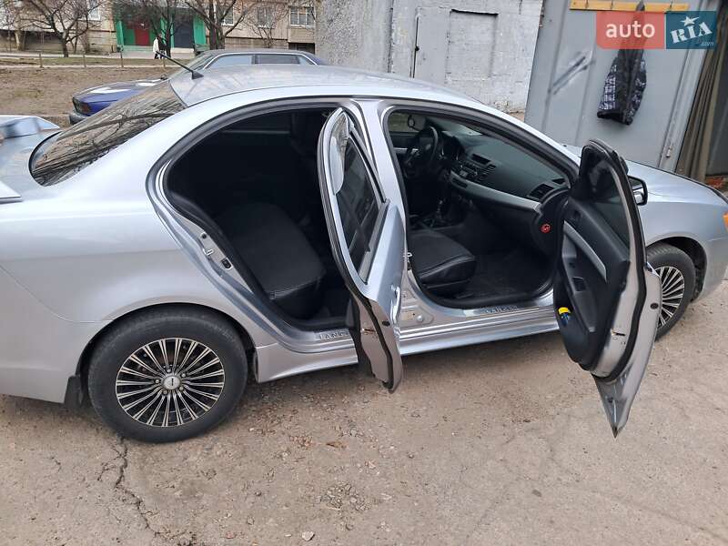 Седан Mitsubishi Lancer 2008 в Харкові