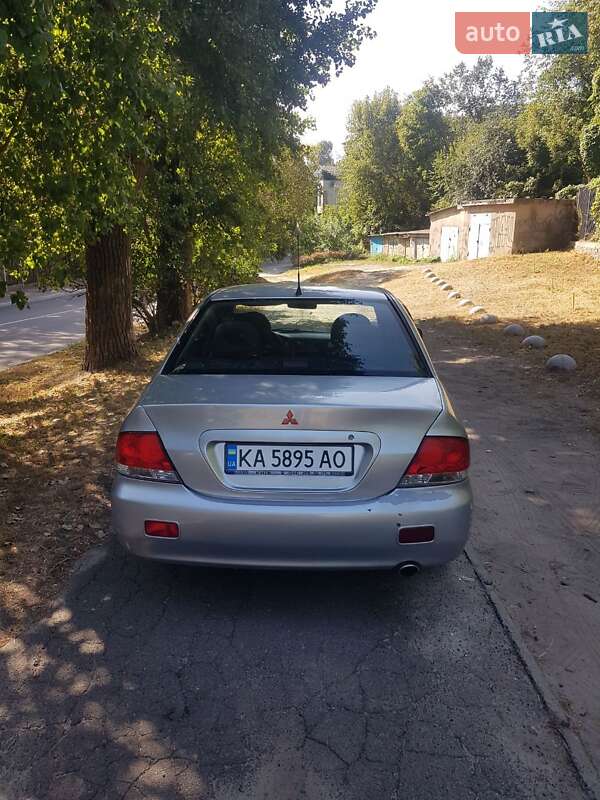 Седан Mitsubishi Lancer 2007 в Киеве