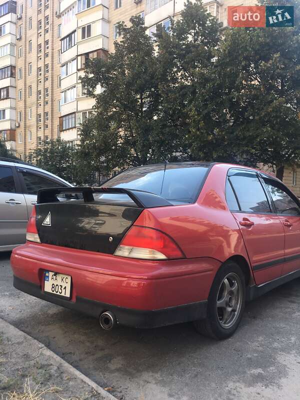 Седан Mitsubishi Lancer 2003 в Києві