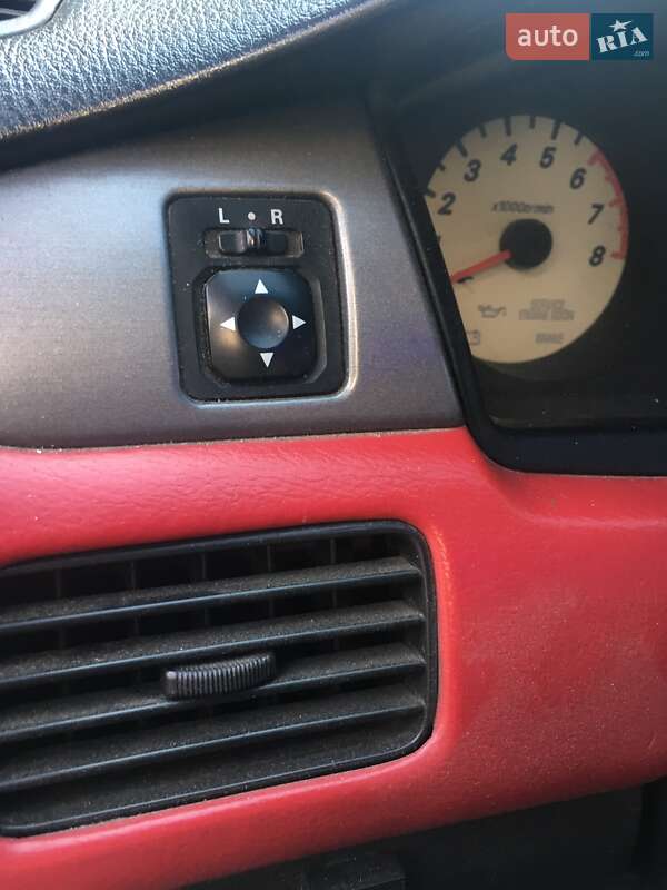 Седан Mitsubishi Lancer 2003 в Києві