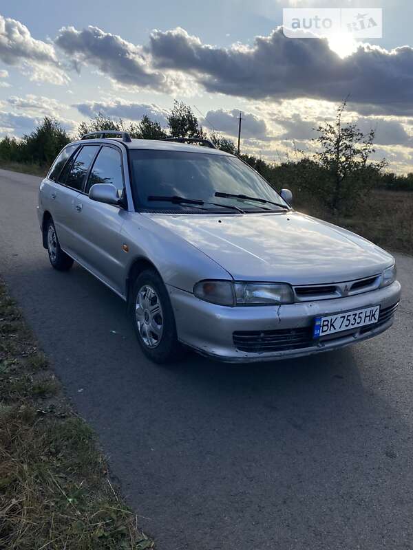 Універсал Mitsubishi Lancer 1993 в Березному