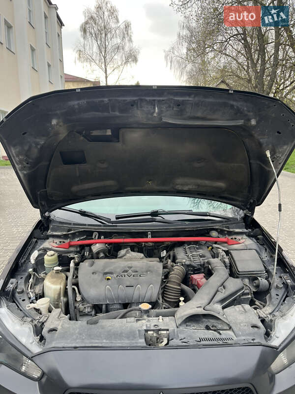 Седан Mitsubishi Lancer 2008 в Кременце