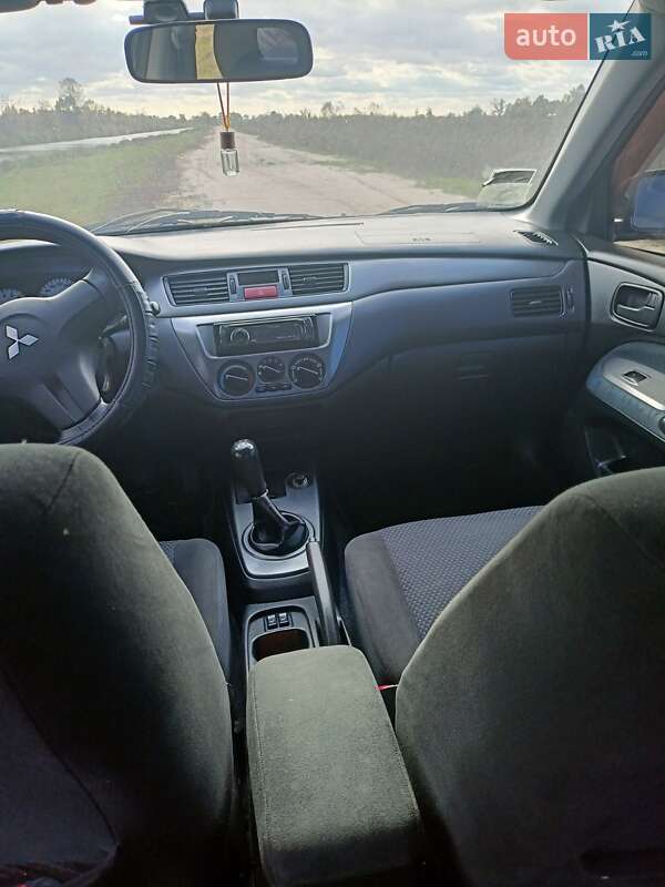 Седан Mitsubishi Lancer 2008 в Барышевке