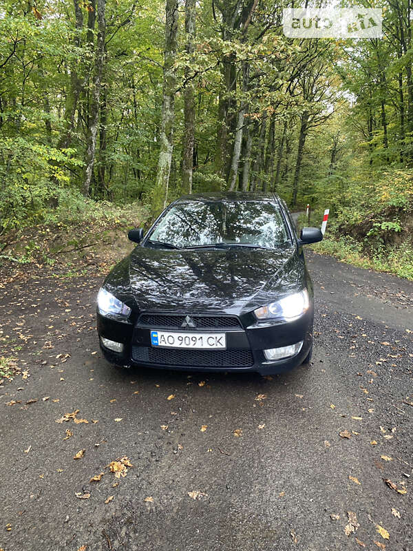 Седан Mitsubishi Lancer 2011 в Ужгороді фото 2 Седан Mitsubishi Lancer 2011 в Ужгороді