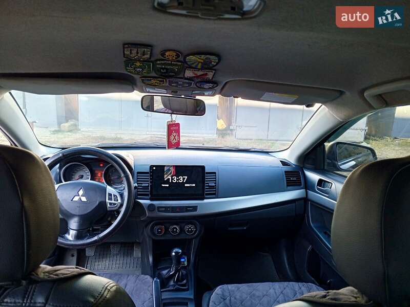 Седан Mitsubishi Lancer 2007 в Измаиле