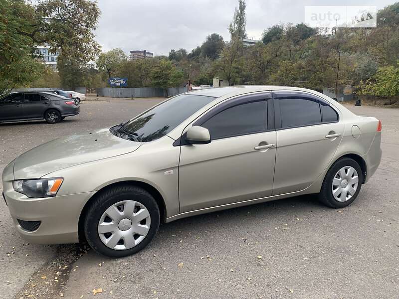 Седан Mitsubishi Lancer 2007 в Одессе