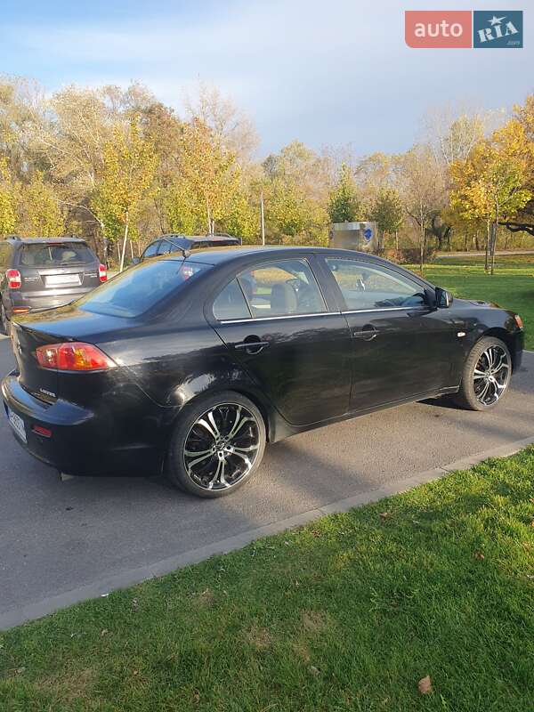 Седан Mitsubishi Lancer 2007 в Запорожье