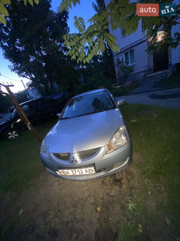 Седан Mitsubishi Lancer 2005 в Світловодську