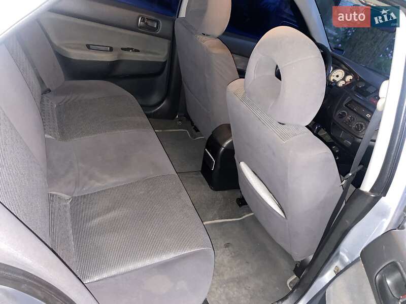 Седан Mitsubishi Lancer 2005 в Світловодську