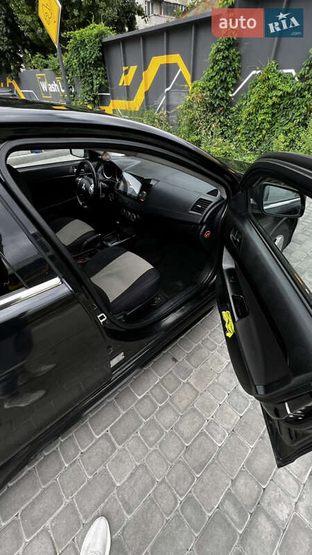 Седан Mitsubishi Lancer 2008 в Харькове