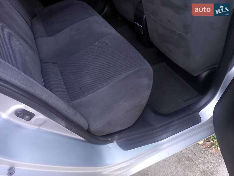 Седан Mitsubishi Lancer 2003 в Черкассах