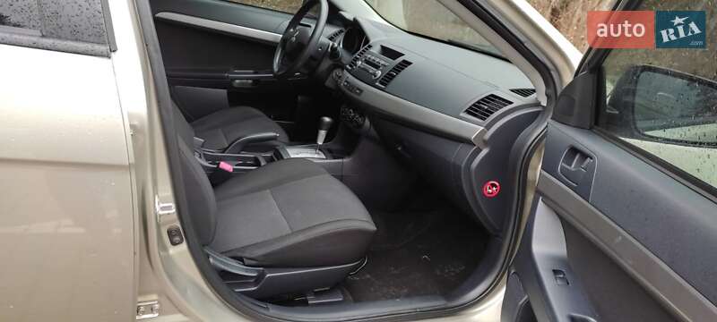 Седан Mitsubishi Lancer 2008 в Києві