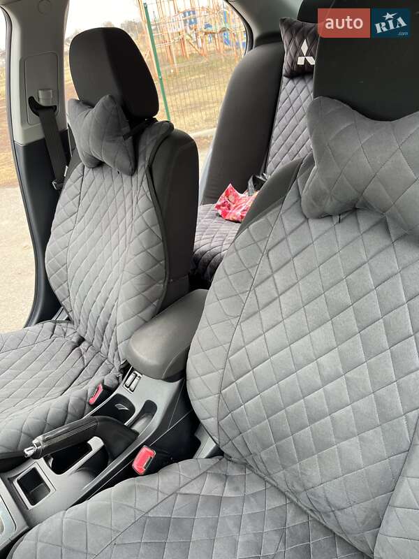 Седан Mitsubishi Lancer 2011 в Харькове