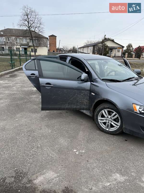 Седан Mitsubishi Lancer 2011 в Харькове