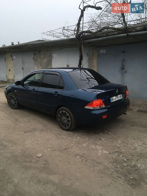 Седан Mitsubishi Lancer 2006 в Измаиле