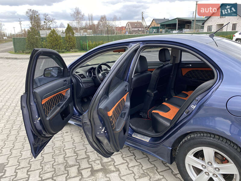 Седан Mitsubishi Lancer 2009 в Вараші