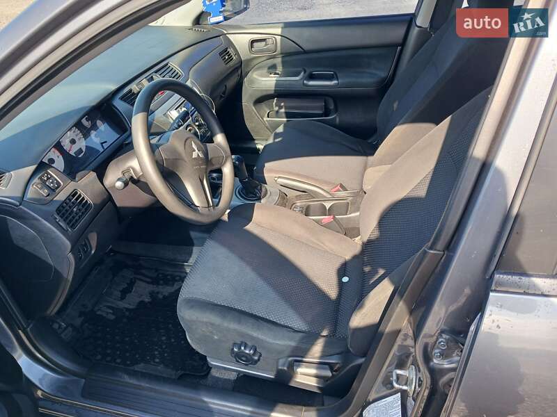 Седан Mitsubishi Lancer 2007 в Рокитном