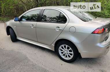 Седан Mitsubishi Lancer 2013 в Києві