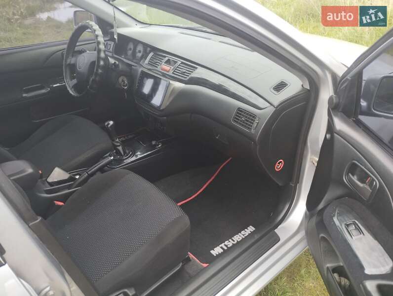 Седан Mitsubishi Lancer 2004 в Новомосковске фото 14 Седан Mitsubishi Lancer 2004 в Новомосковске