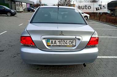 Седан Mitsubishi Lancer 2006 в Киеве