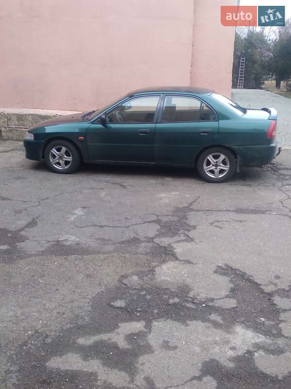 Седан Mitsubishi Lancer 1996 в Белгороде-Днестровском фото 3 Седан Mitsubishi Lancer 1996 в Белгороде-Днестровском