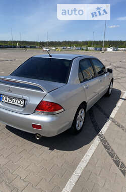 Седан Mitsubishi Lancer 2006 в Киеве