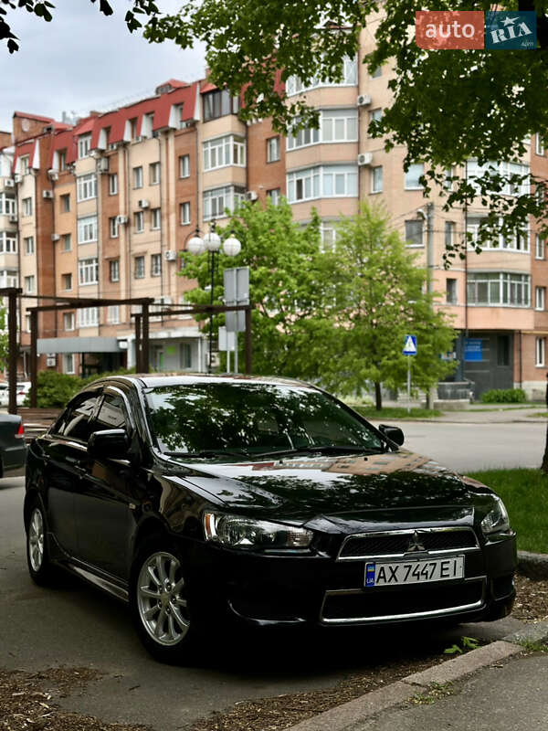 Седан Mitsubishi Lancer 2012 в Полтаве