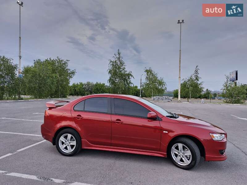 Седан Mitsubishi Lancer 2008 в Запорожье