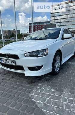 Седан Mitsubishi Lancer 2014 в Львове