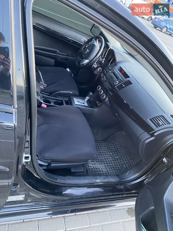 Седан Mitsubishi Lancer 2008 в Львове