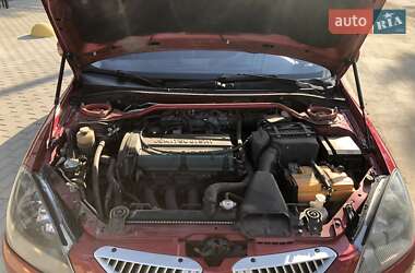 Седан Mitsubishi Lancer 2005 в Тростянце