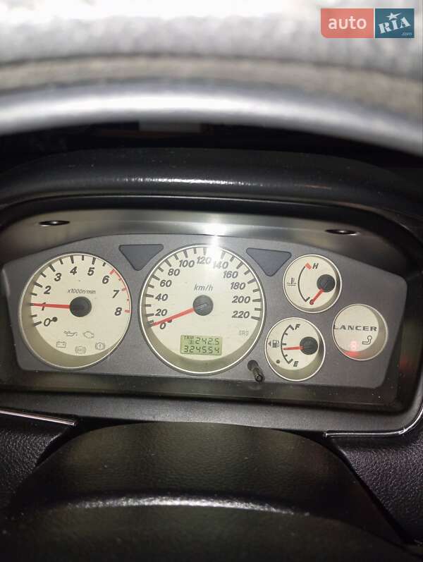 Седан Mitsubishi Lancer 2006 в Запоріжжі