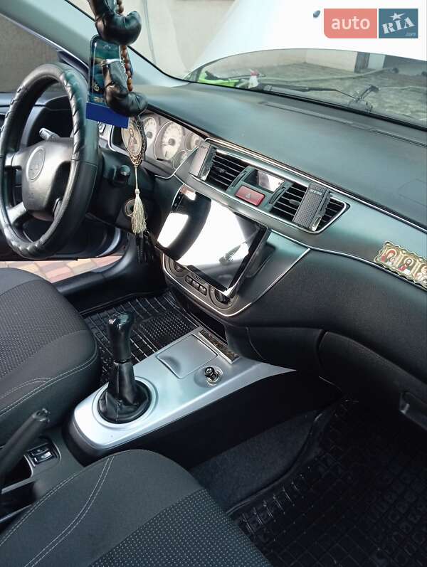 Седан Mitsubishi Lancer 2006 в Запоріжжі