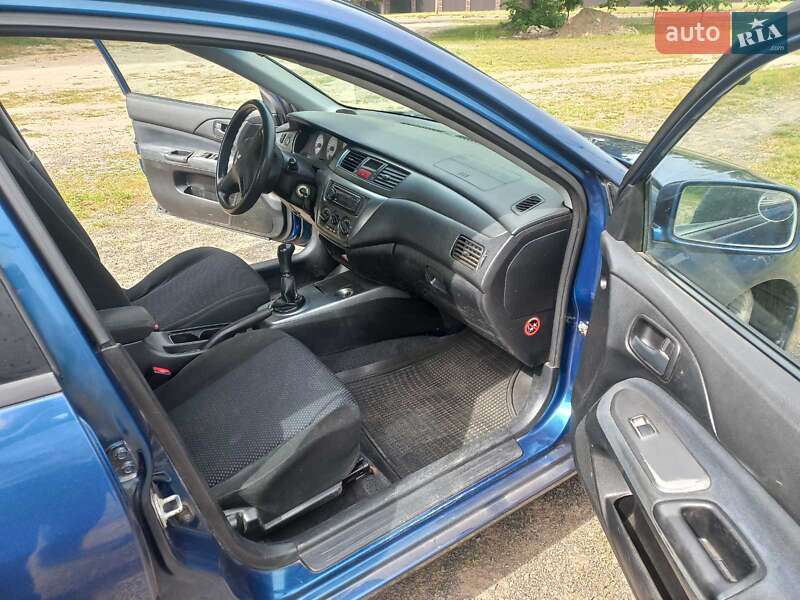 Седан Mitsubishi Lancer 2008 в Маневичах