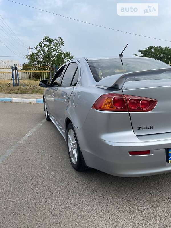 Седан Mitsubishi Lancer 2007 в Южном