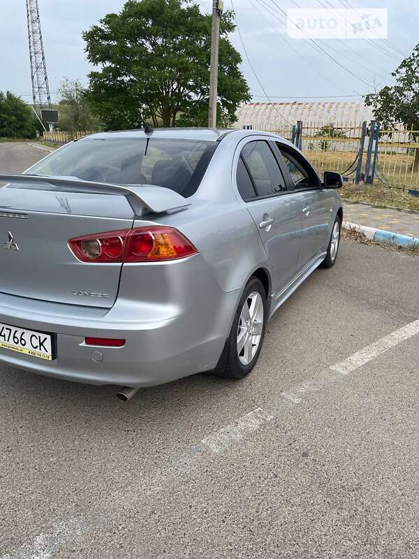 Седан Mitsubishi Lancer 2007 в Южном