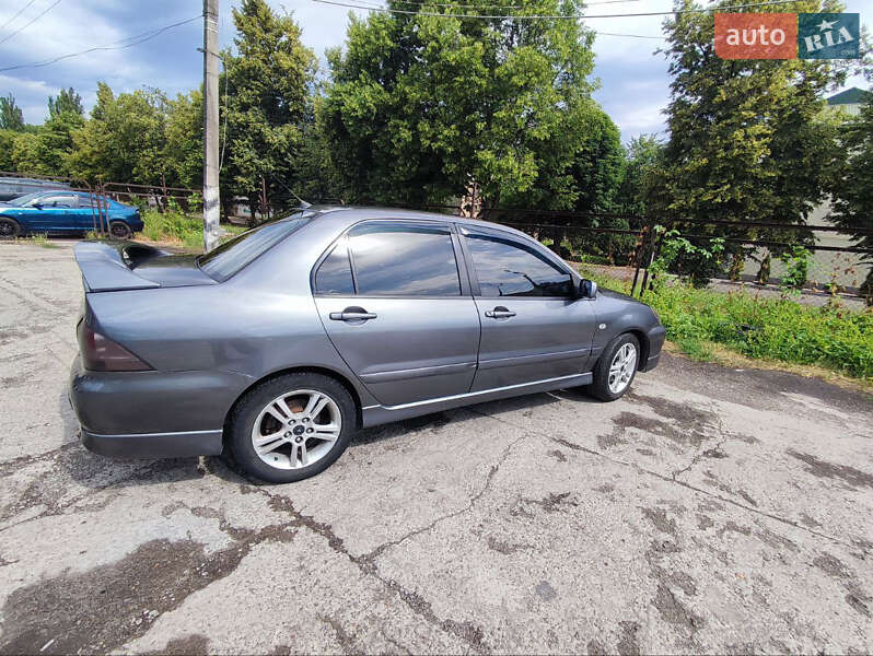 Седан Mitsubishi Lancer 2006 в Кам'янському