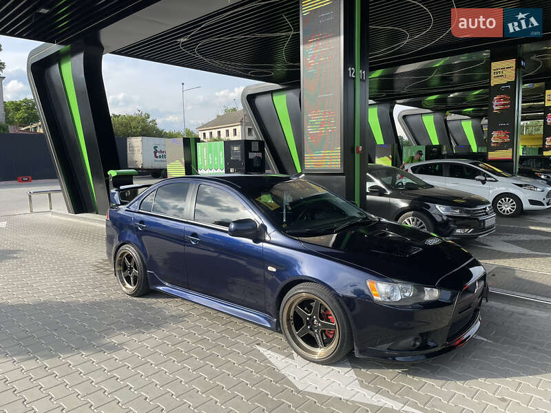 Седан Mitsubishi Lancer 2013 в Киеве