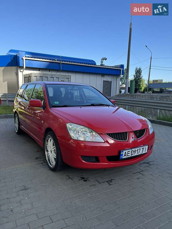 Універсал Mitsubishi Lancer 2004 в Дніпрі фото 2 Універсал Mitsubishi Lancer 2004 в Дніпрі