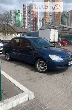 Седан Mitsubishi Lancer 2003 в Киеве