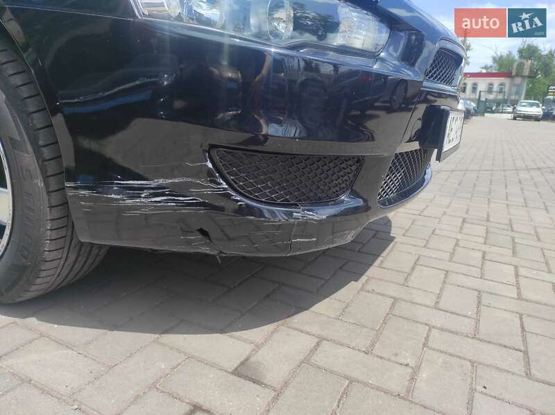 Седан Mitsubishi Lancer 2011 в Кривому Розі