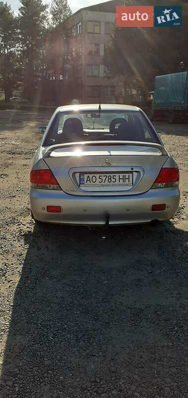Седан Mitsubishi Lancer 2006 в Мукачевому