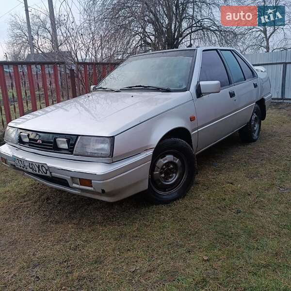 Седан Mitsubishi Lancer 1987 в Житомире