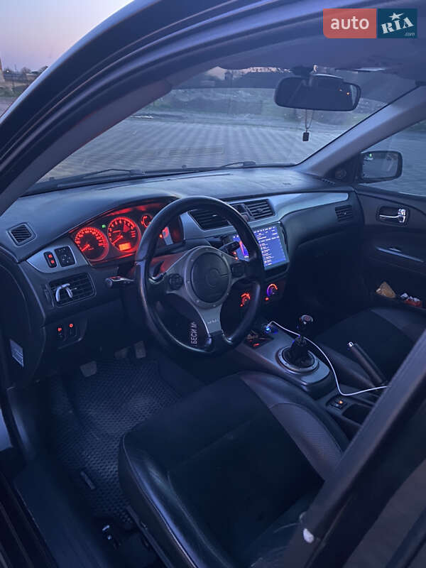 Седан Mitsubishi Lancer 2006 в Гайсину