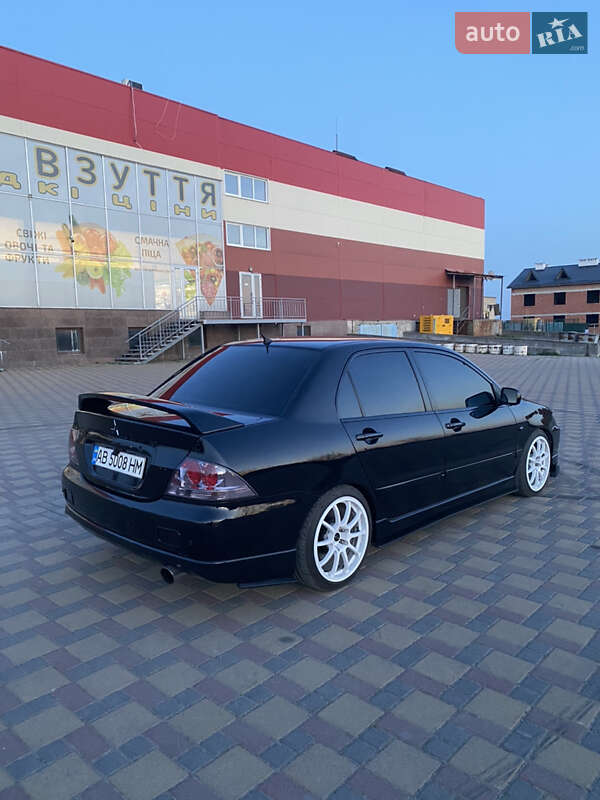 Седан Mitsubishi Lancer 2006 в Гайсину